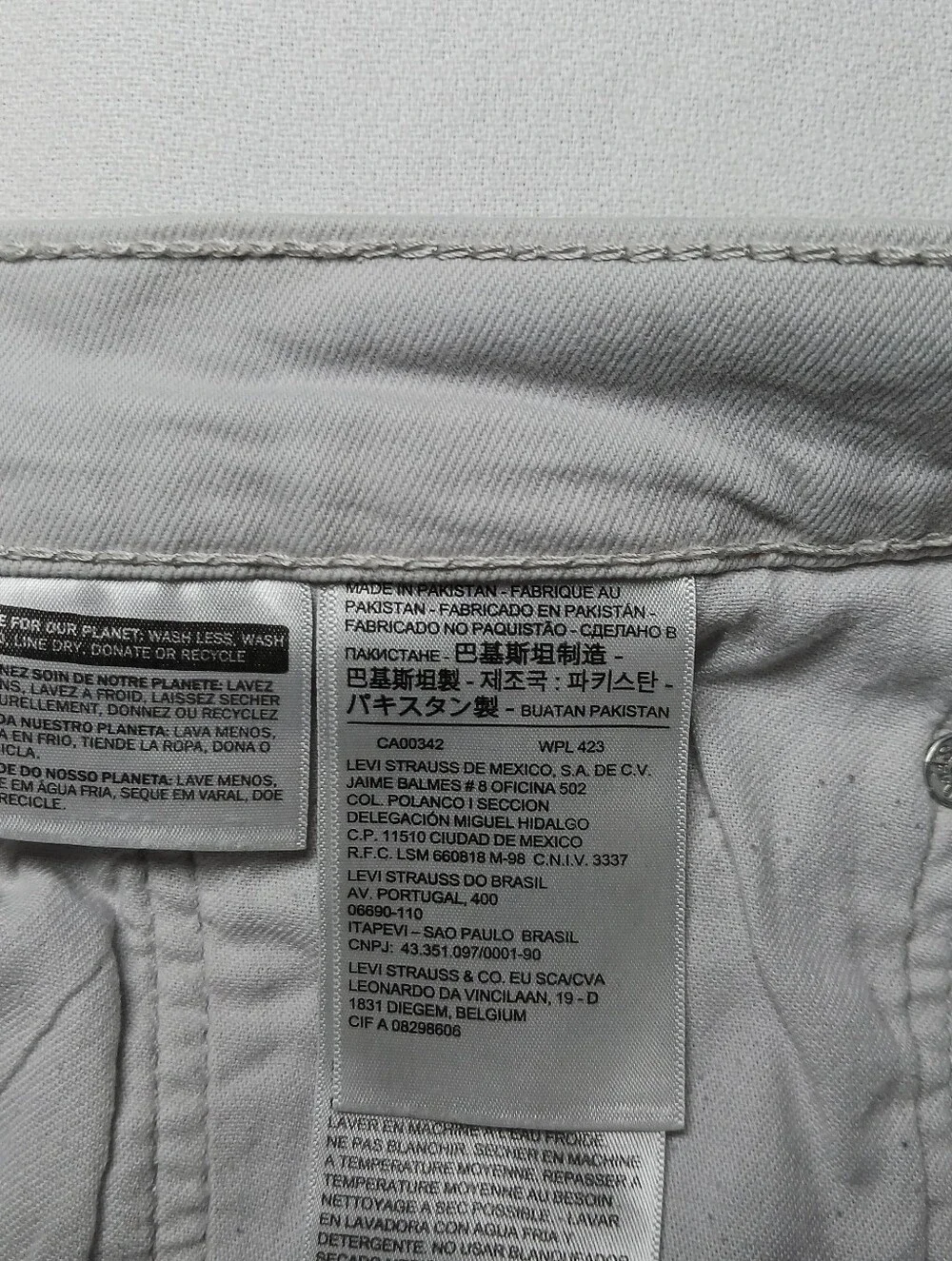 Levi's 505 Mens Regular Fit Jean Shorts 34 Ivory 9